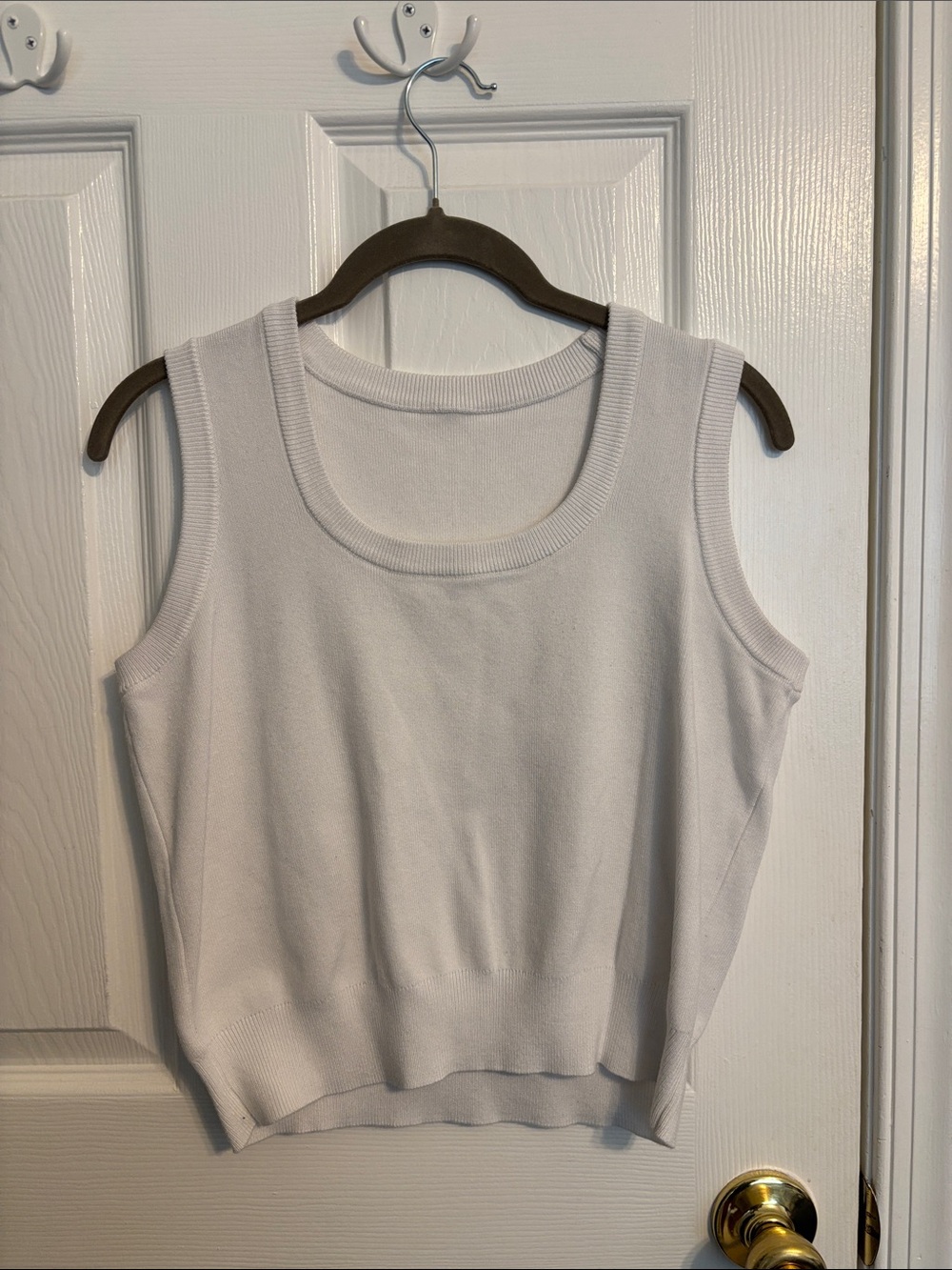 Classic Sleeveless Knit Tank Top - White
